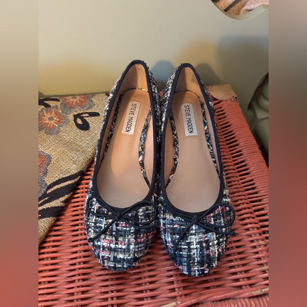 Steve Madden Women's Tweed Flats with Black Trim